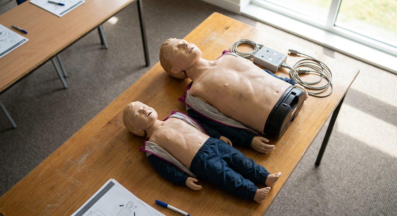 Adult vs. Child CPR: Understanding the Critical Differences - CPR-Professionals